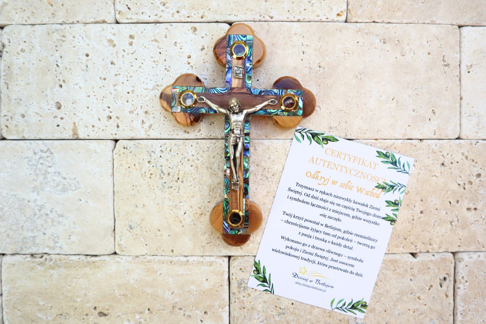 krzyż z drzewa oliwnego